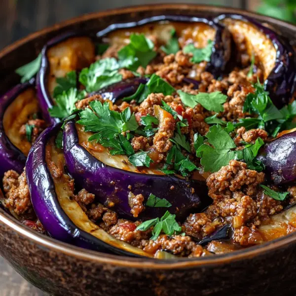 Türkische Auberginen-Hackfleisch-Pfanne